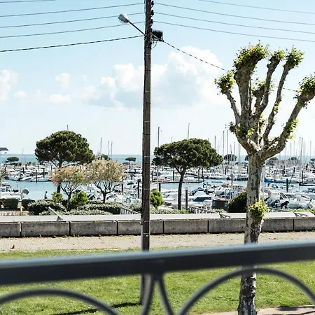 Eyrac - Contemporain Et Familial Au Port D'arcachon アルカション